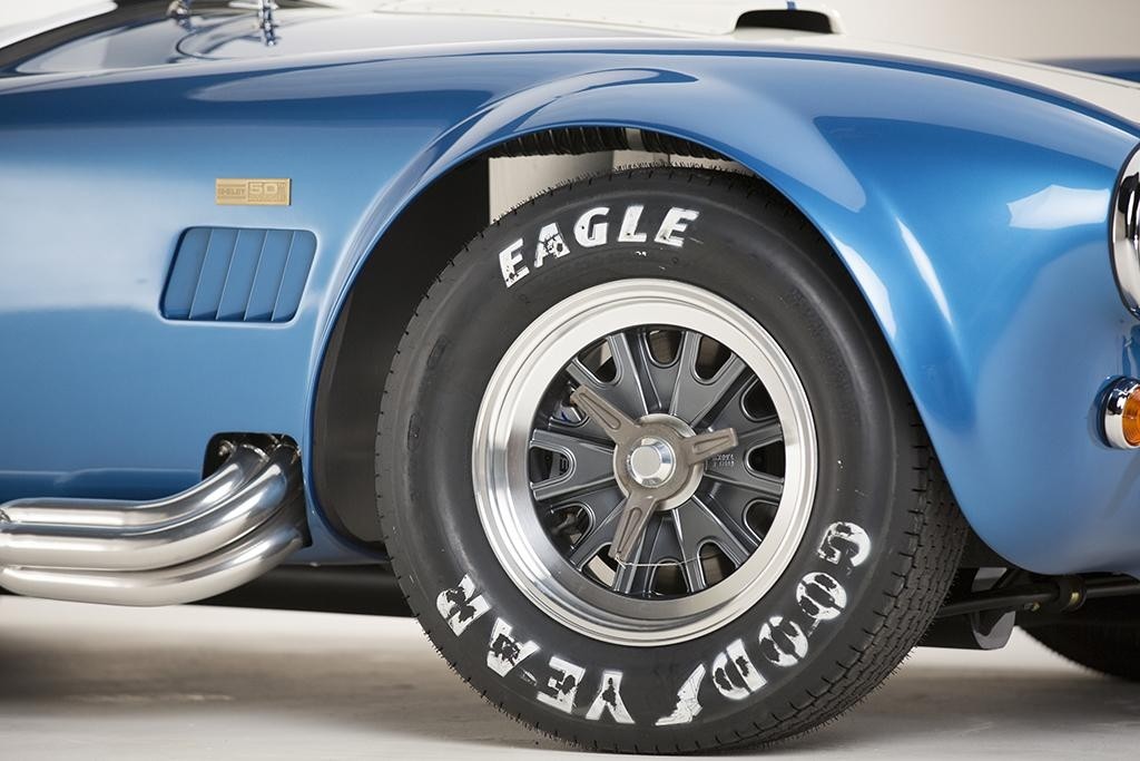 AC SHELBY COBRA 427 50TH ANNIVERSARY, foto 3