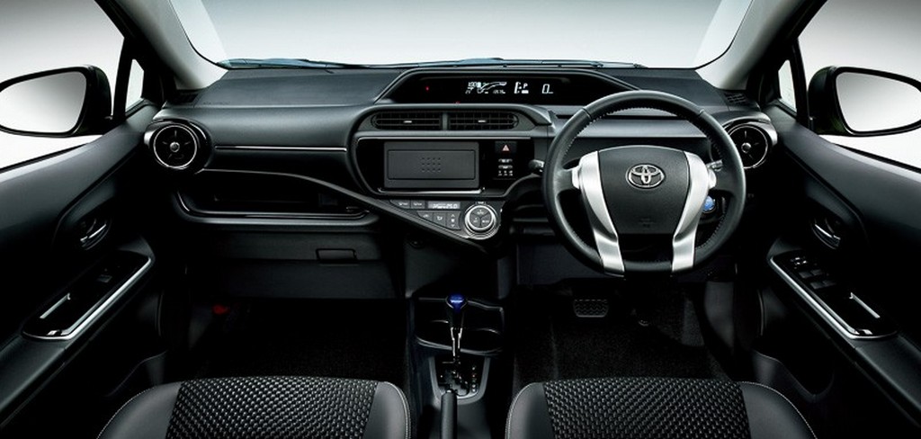 TOYOTA AQUA X-URBAN, foto 7
