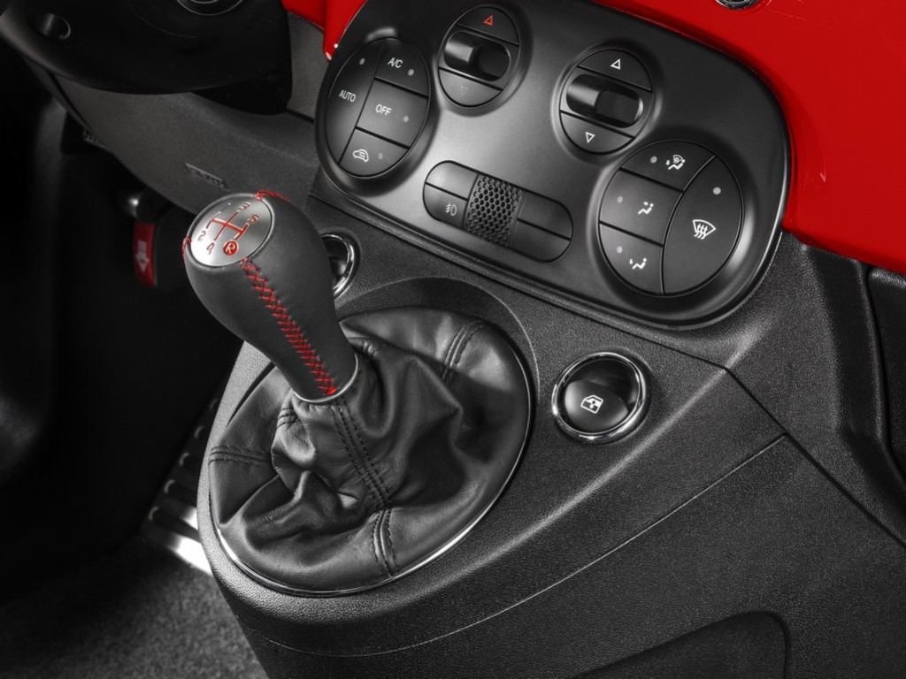 2015 - FIAT 500 ABARTH, foto 24