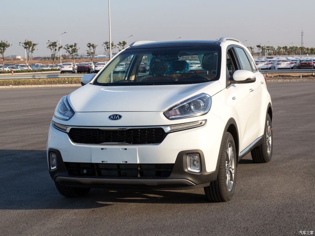 2015 - KIA KX3, foto 1