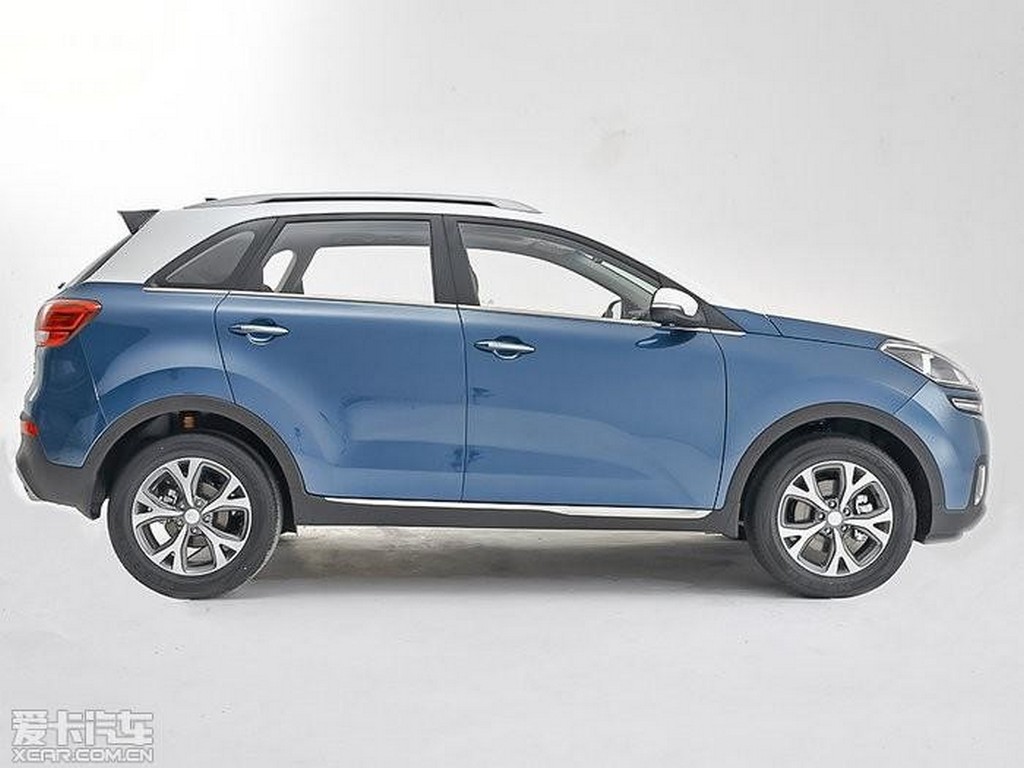 2015 - KIA KX3, foto 9