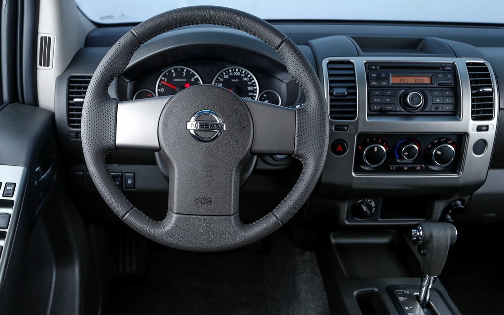 2015 - NISSAN FRONTIER, foto 15