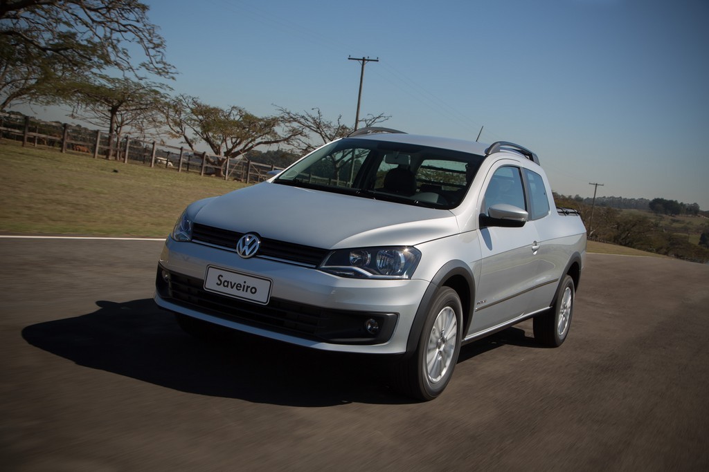 2015 - VOLKSWAGEN SAVEIRO CABINE DUPLA, foto 2
