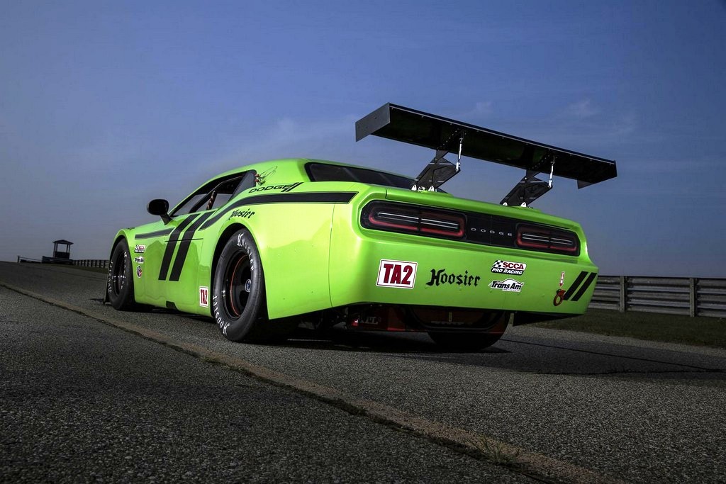 2015 - DODGE CHALLENGER SRT TRANS AM RACE CAR, foto 2