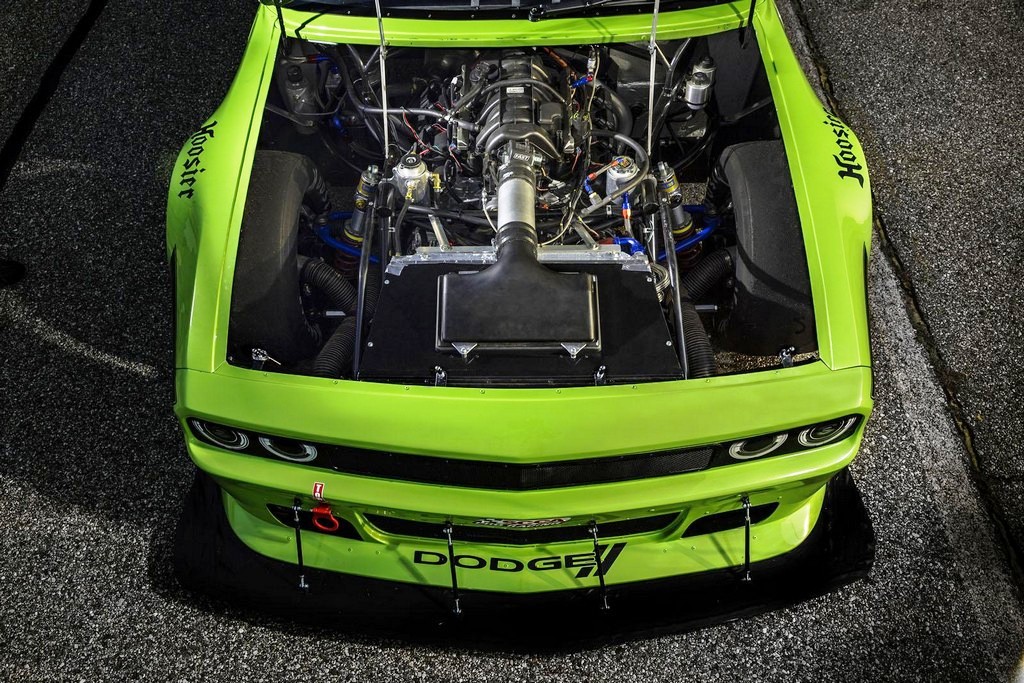 2015 - DODGE CHALLENGER SRT TRANS AM RACE CAR, foto 7