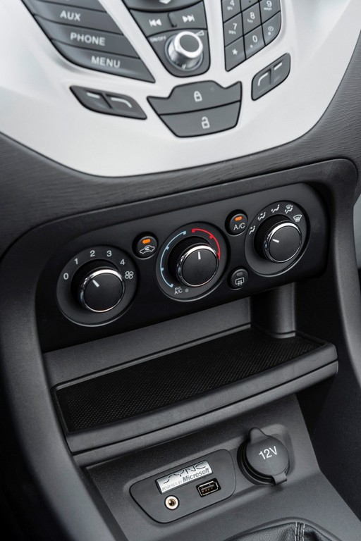 FORD NOVO KA, foto 73