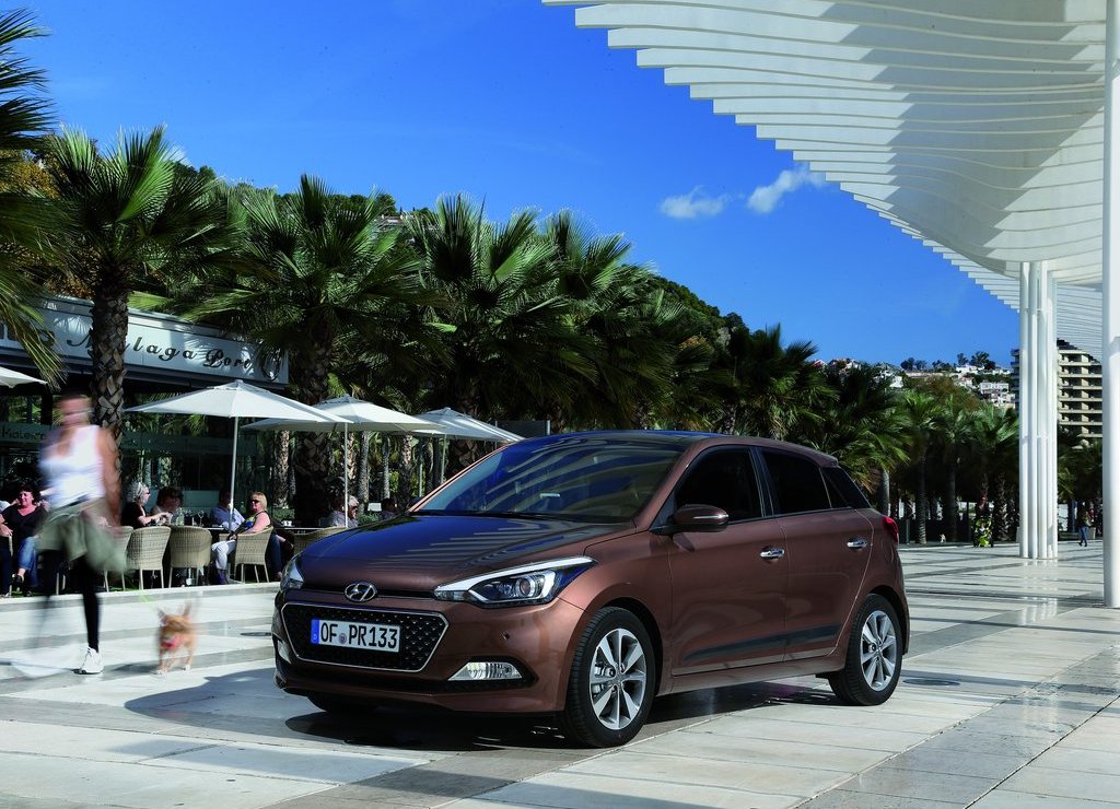 HYUNDAI i20, foto 12