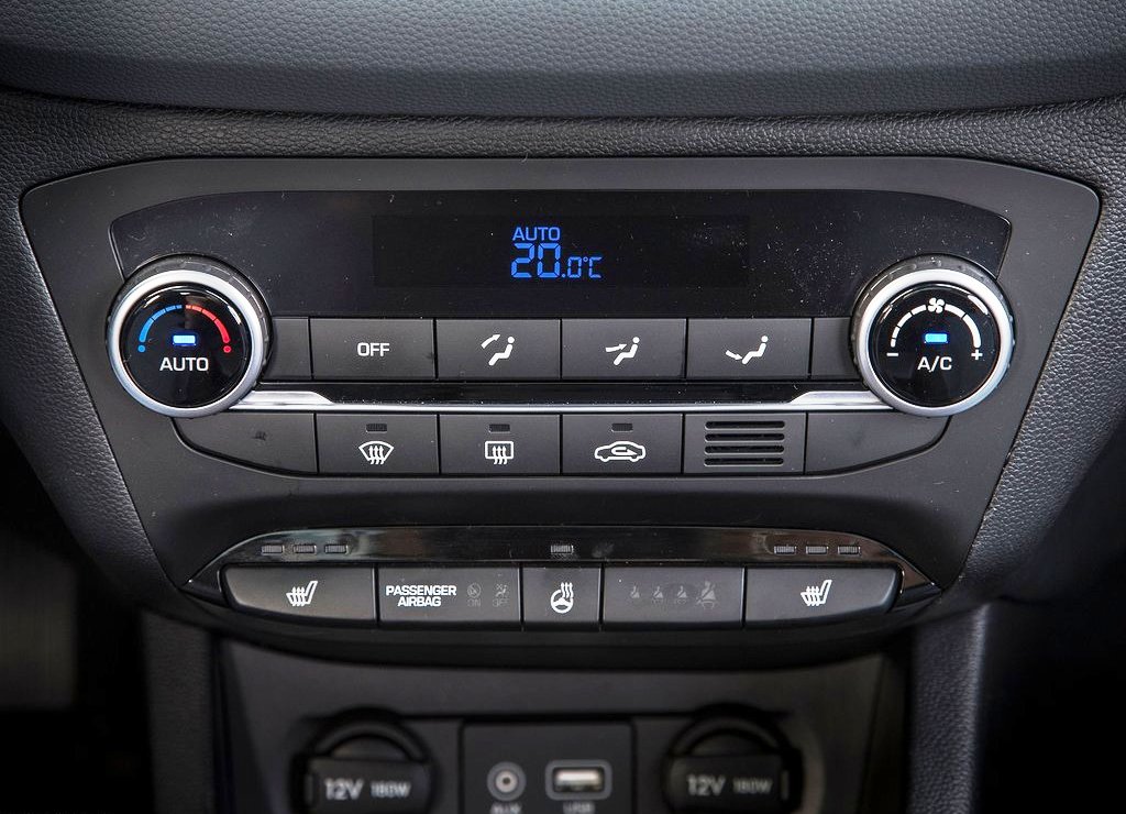 HYUNDAI i20, foto 100