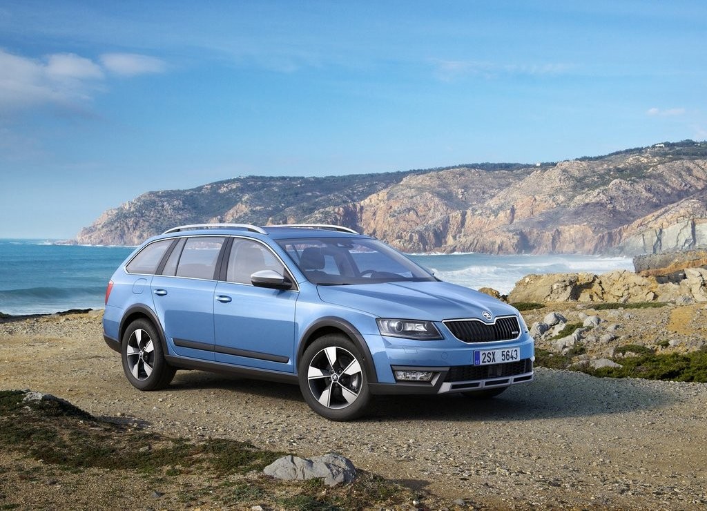 SKODA OCTAVIA SCOUT, foto 2