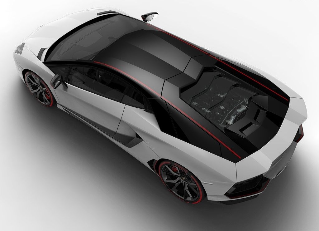 LAMBORGHINI AVENTADOR LP700-4 PIRELLI EDITION, foto 2