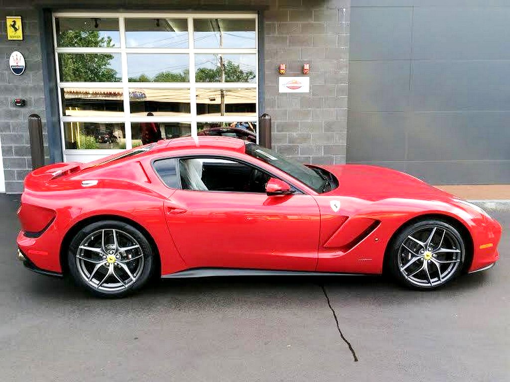 FERRARI F12 BERLINETTA SP AMERICA, foto 4