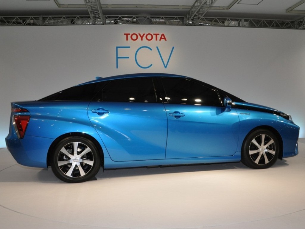 TOYOTA FCV, foto 2