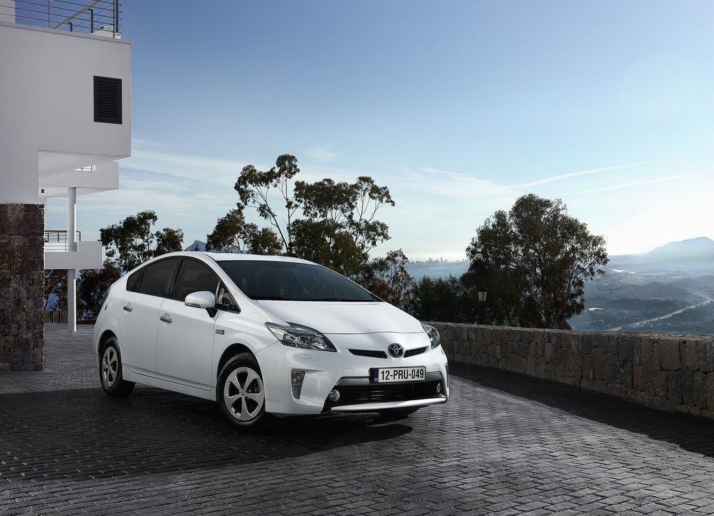 TOYOTA PRIUS PLUG-IN HYBRID, foto 3