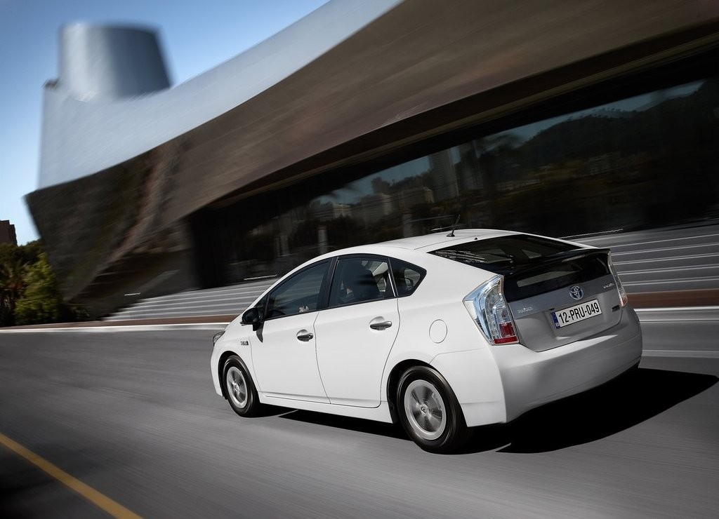 TOYOTA PRIUS PLUG-IN HYBRID, foto 11