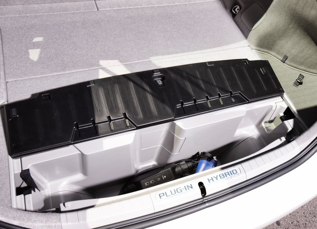 TOYOTA PRIUS PLUG-IN HYBRID, foto 23