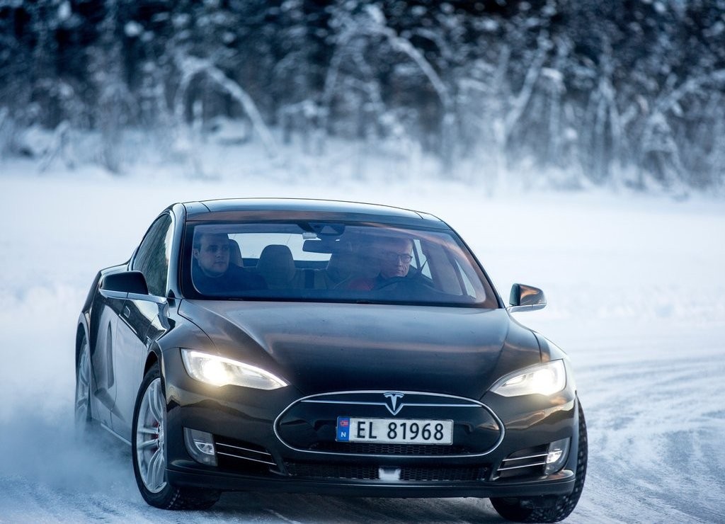 TESLA MODEL S, foto 49