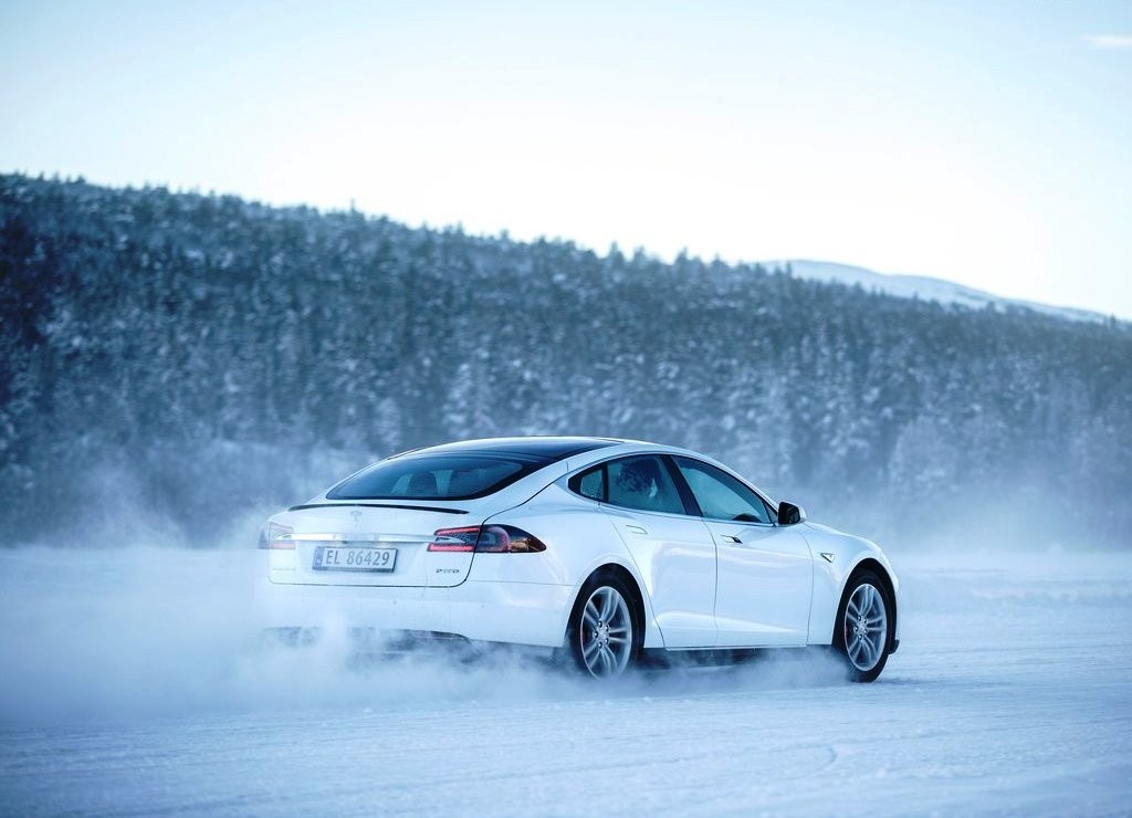 TESLA MODEL S, foto 82