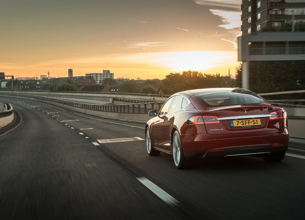 TESLA MODEL S, foto 83