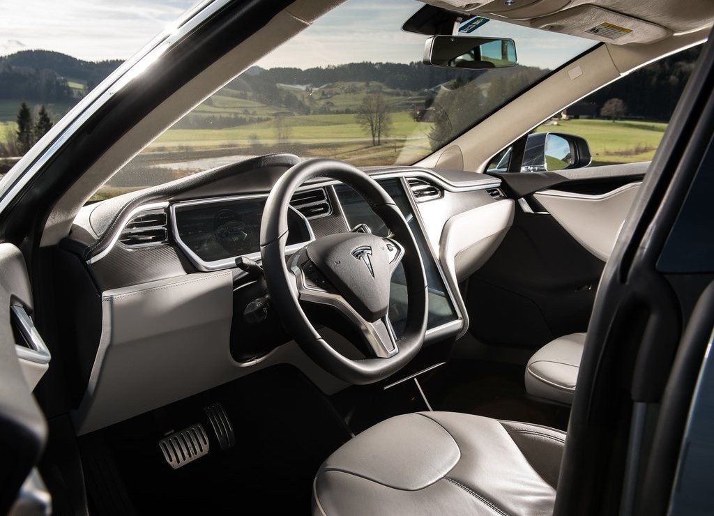 TESLA MODEL S, foto 110