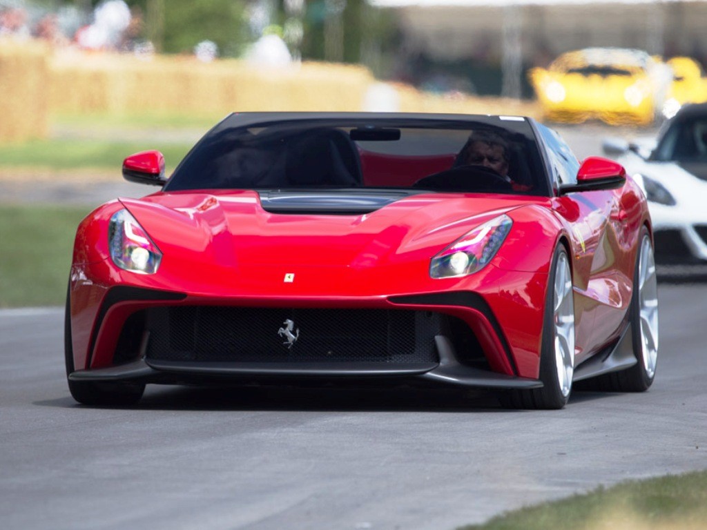 FERRARI F12 BERLINETTA TRS, foto 2