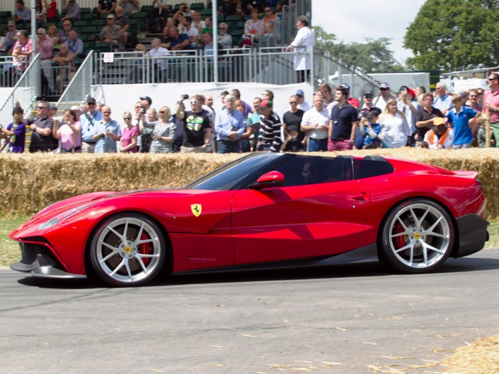 FERRARI F12 BERLINETTA TRS, foto 8