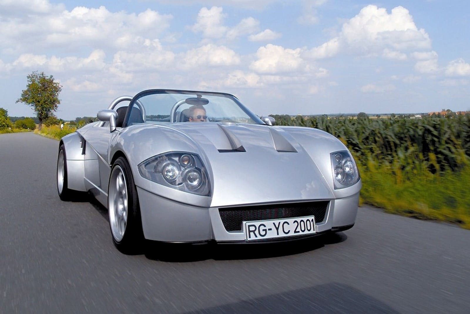 YES! ROADSTER CLUBSPORT, foto 1