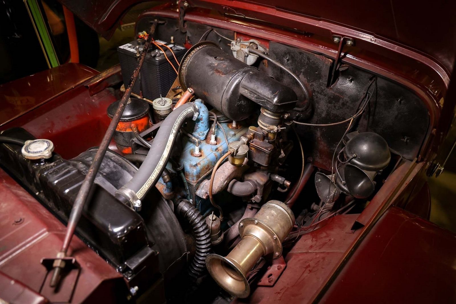 WILLYS JEEPSTER MAROON, foto 7
