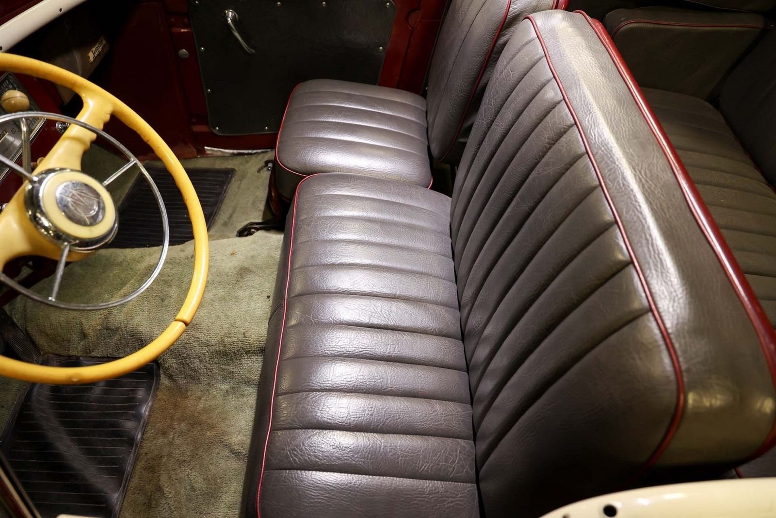 WILLYS JEEPSTER MAROON, foto 8