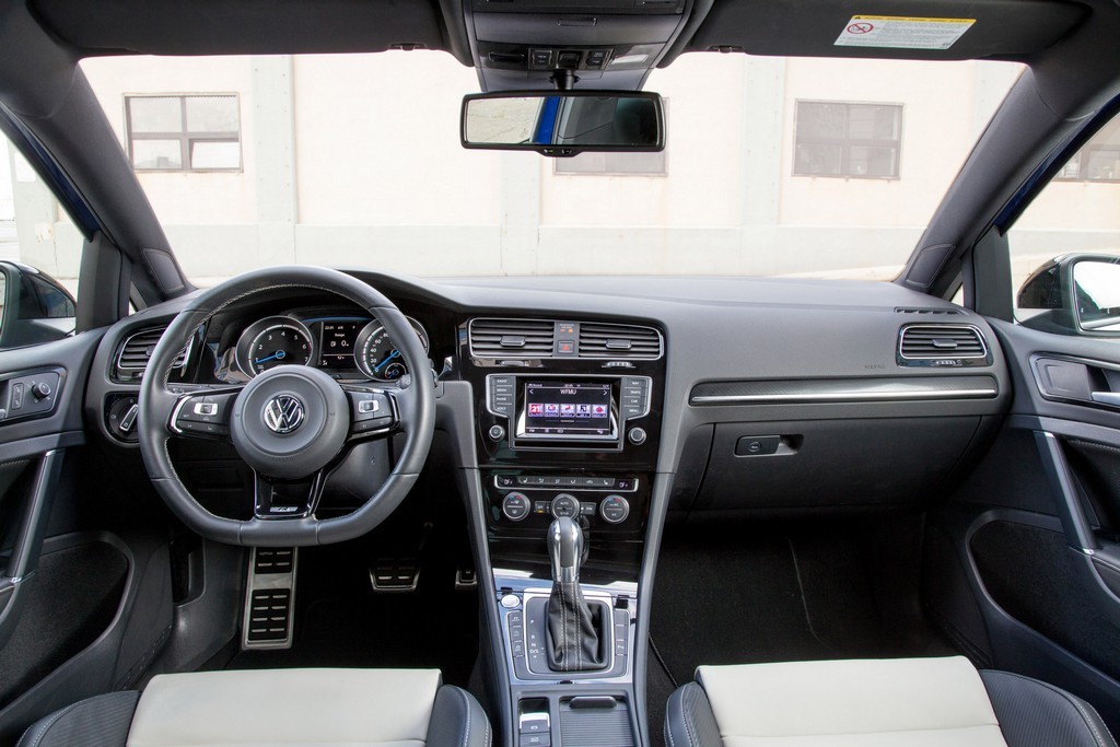 VOLKSWAGEN GOLF R, foto 4