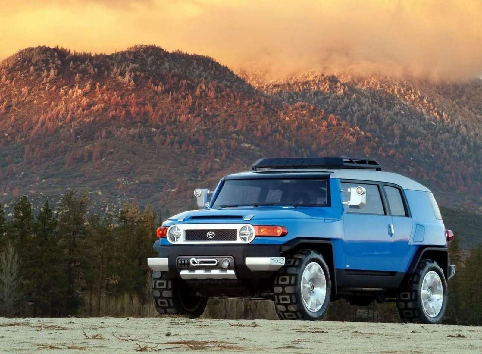TOYOTA FJ CRUISER CONCEPT, foto 1