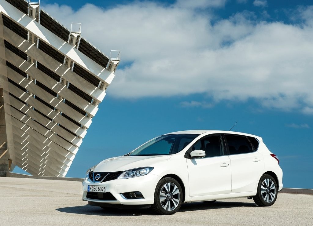 NISSAN PULSAR, foto 1