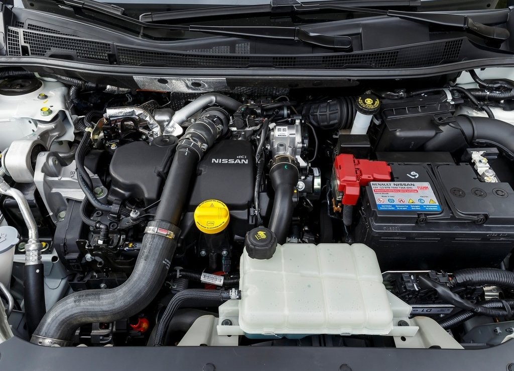 NISSAN PULSAR, foto 175
