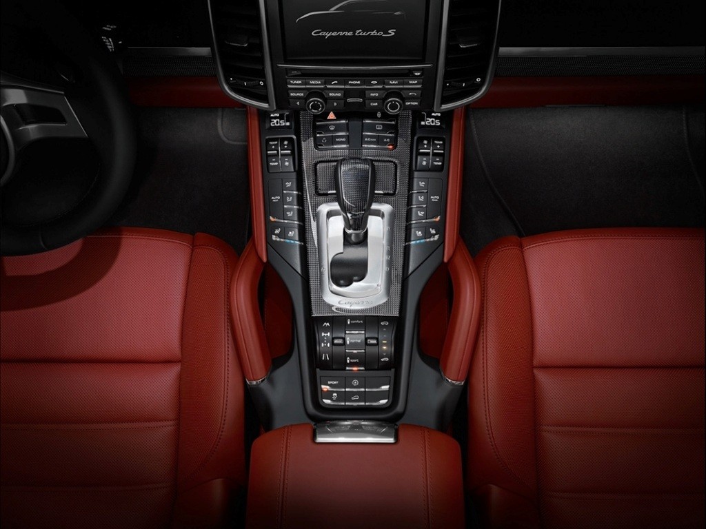 PORSCHE CAYENNE TURBO S, foto 14