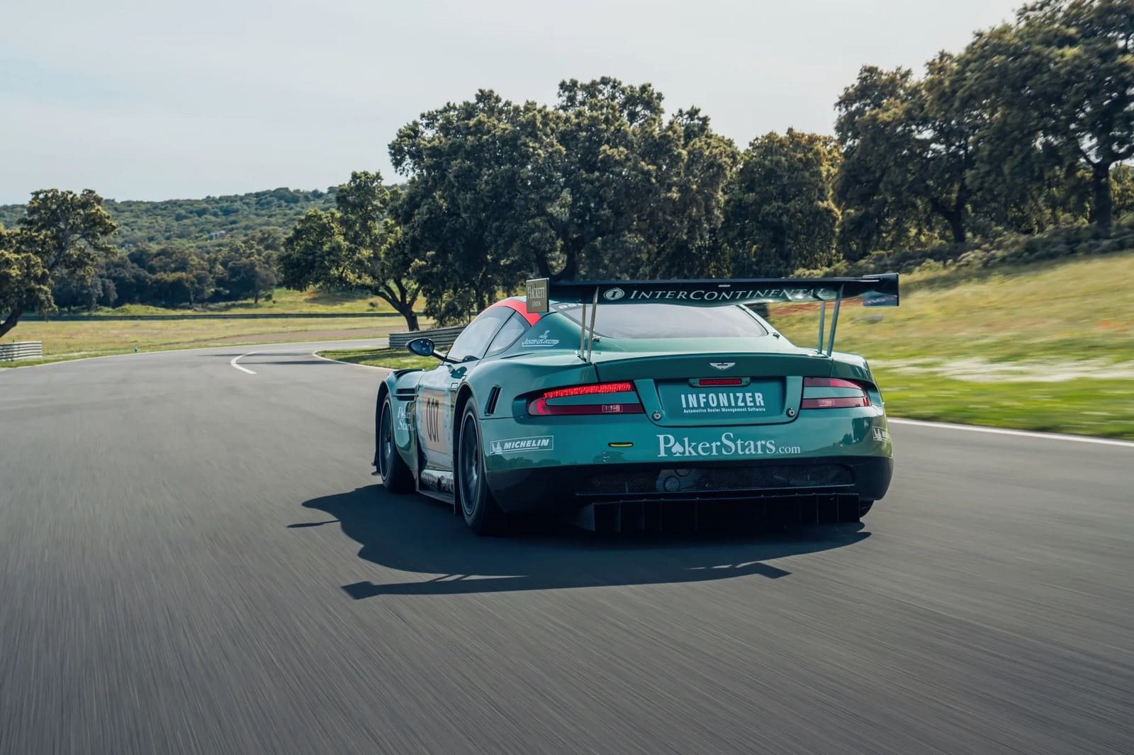 ASTON MARTIN DBR9, foto 8