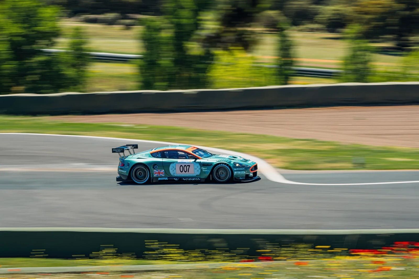 ASTON MARTIN DBR9, foto 10