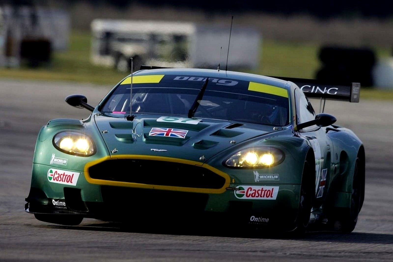 ASTON MARTIN DBR9, foto 33
