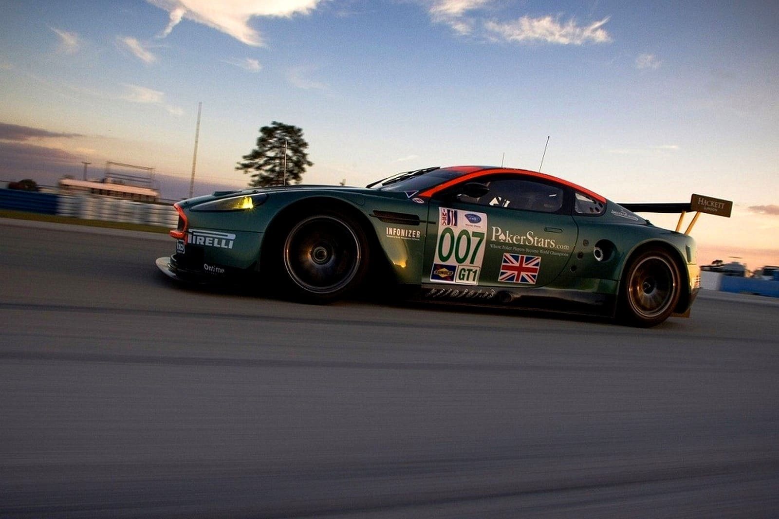 ASTON MARTIN DBR9, foto 35