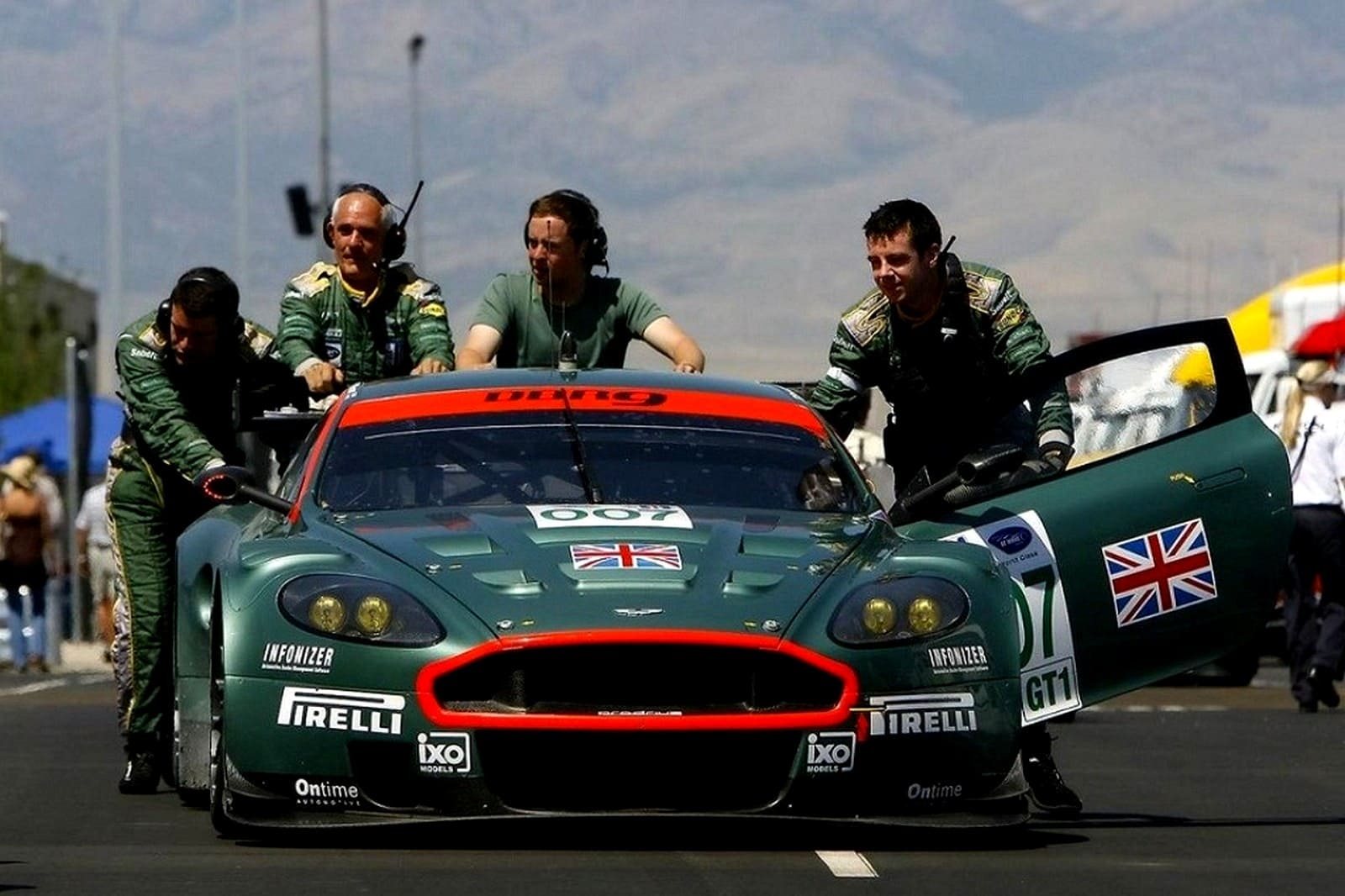 ASTON MARTIN DBR9, foto 60