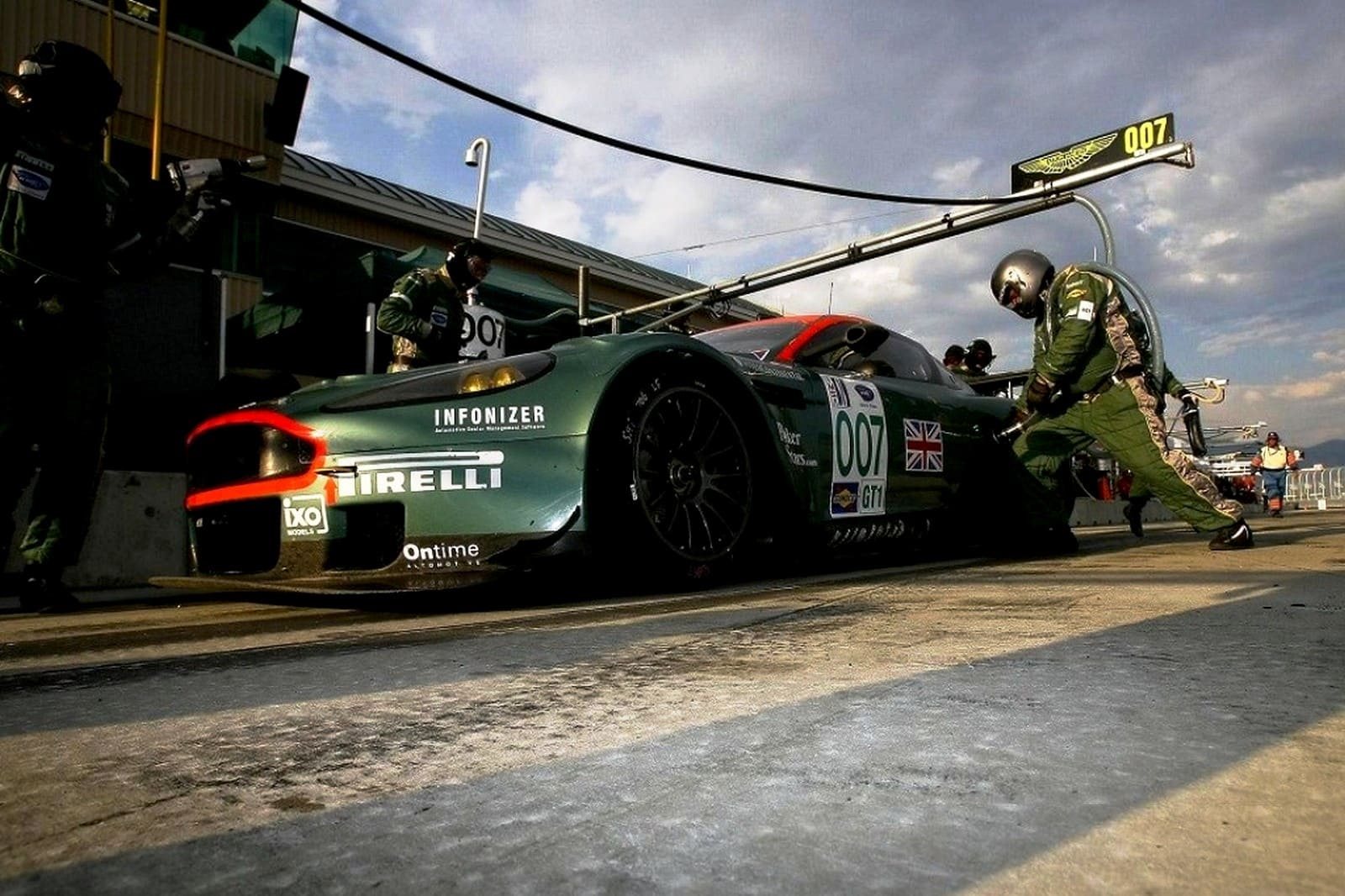 ASTON MARTIN DBR9, foto 61