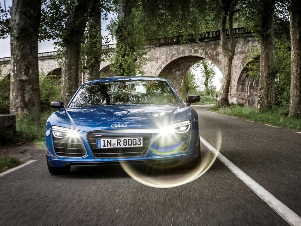 2015 - AUDI R8 LMX, foto 22
