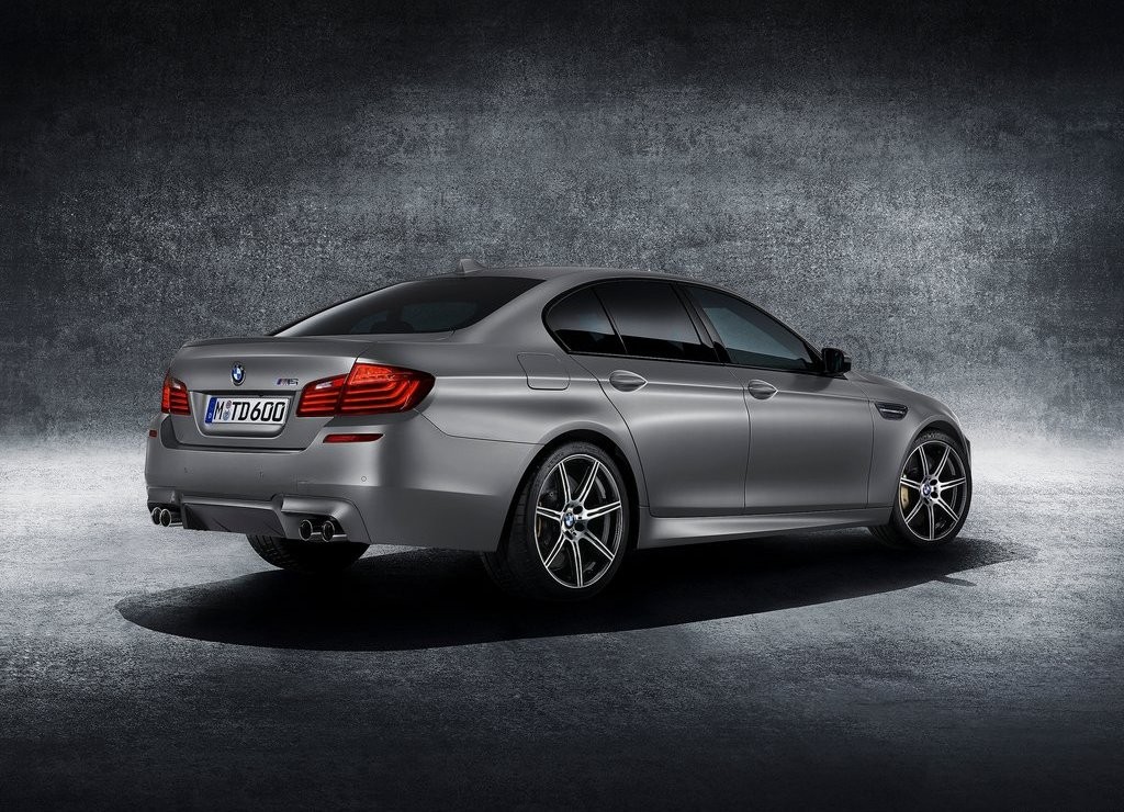 BMW M5 SEDAN 30 YEARS EDITION, foto 2
