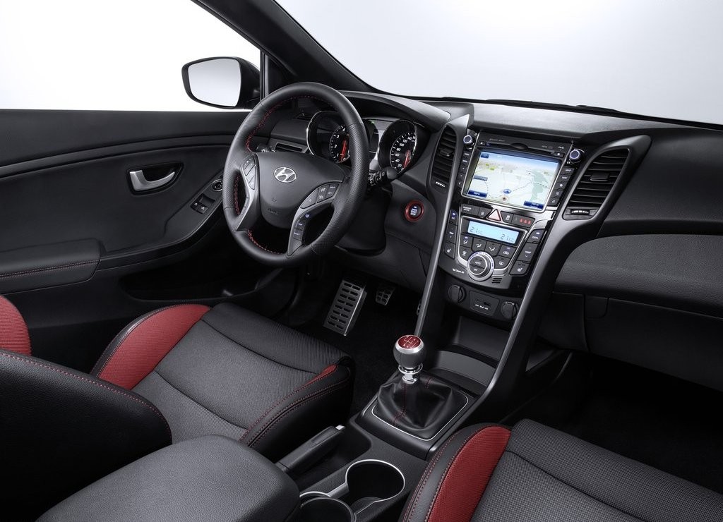 2015 - HYUNDAI i30 TURBO, foto 12