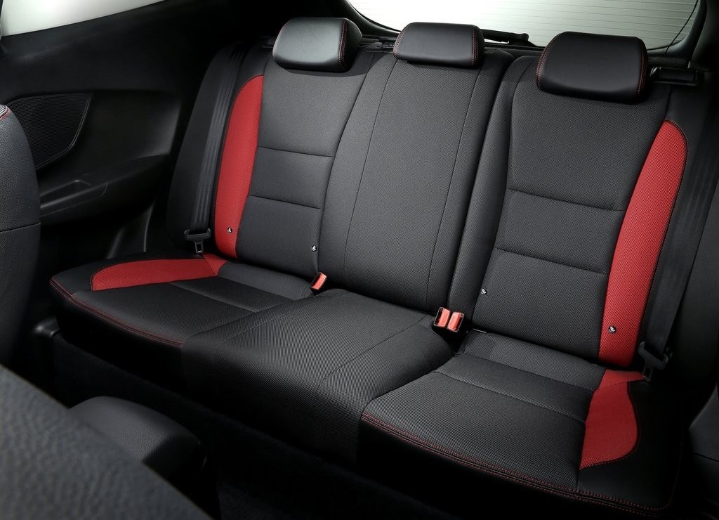 2015 - HYUNDAI i30 TURBO, foto 14