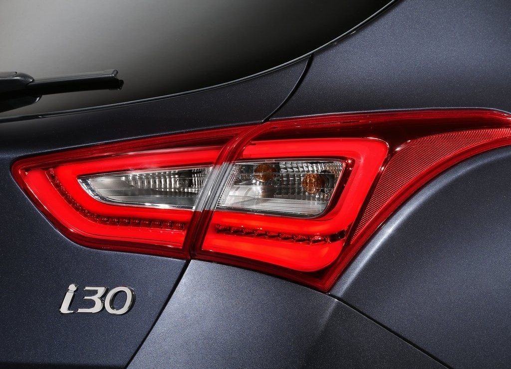 2015 - HYUNDAI i30 TURBO, foto 24