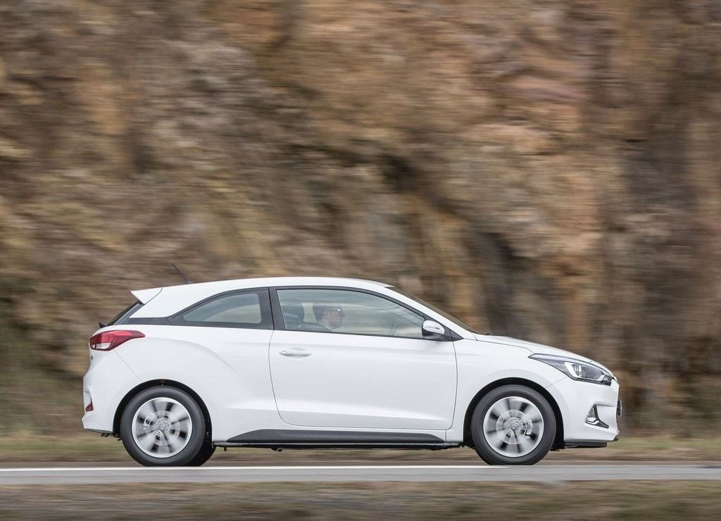 HYUNDAI i20 COUPE, foto 28
