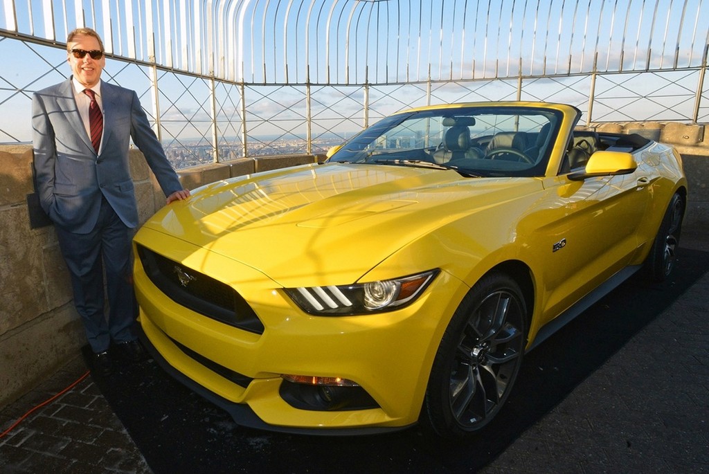 FORD MUSTANG ON EMPIRE STATE BUILDING, foto 1