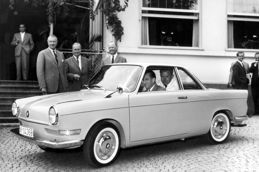 BMW 700 COUPE, foto 2