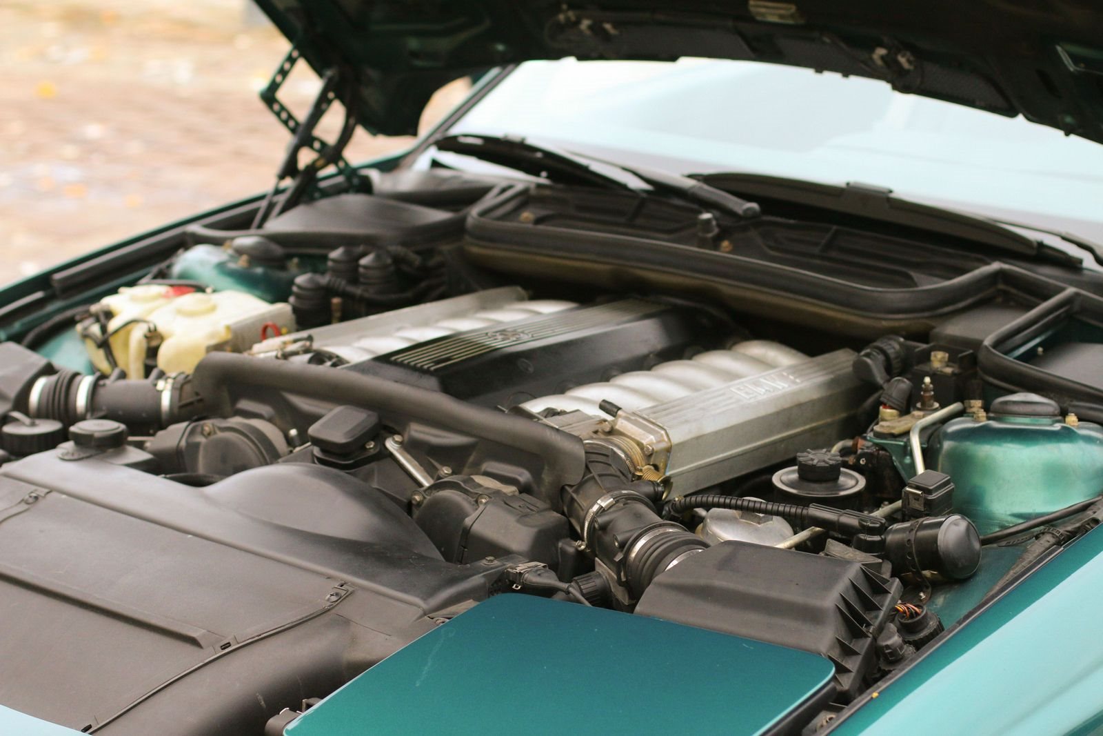 BMW 850i LAGUNA GREEN, foto 23