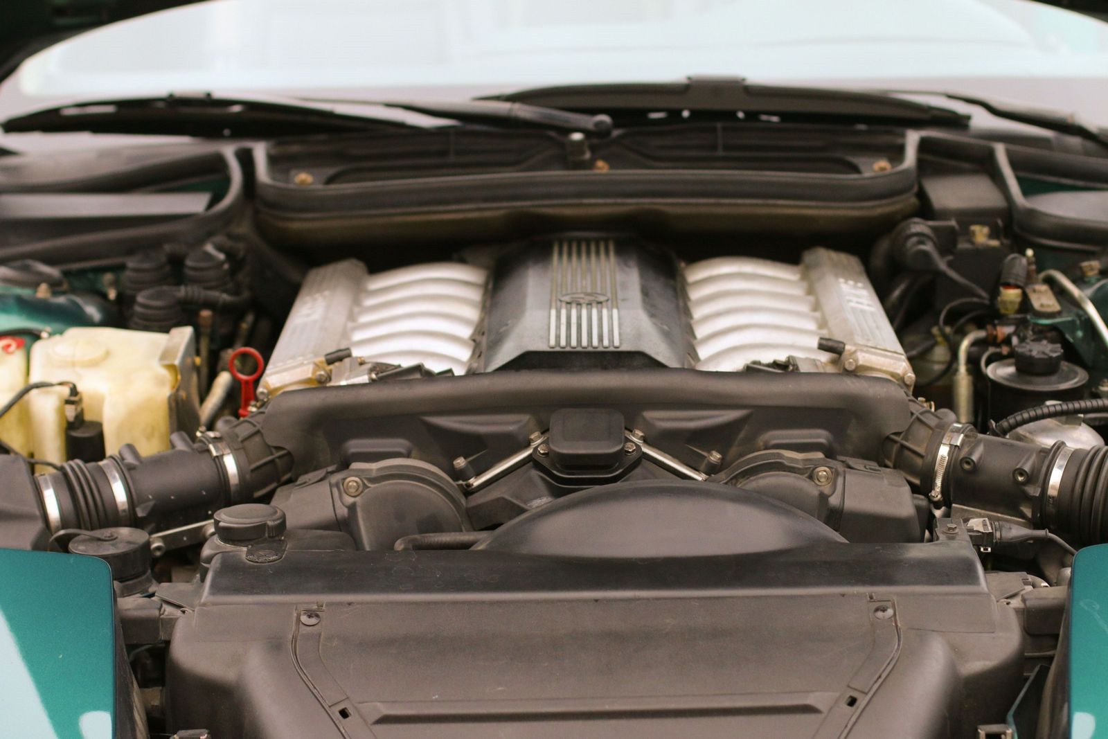 BMW 850i LAGUNA GREEN, foto 25