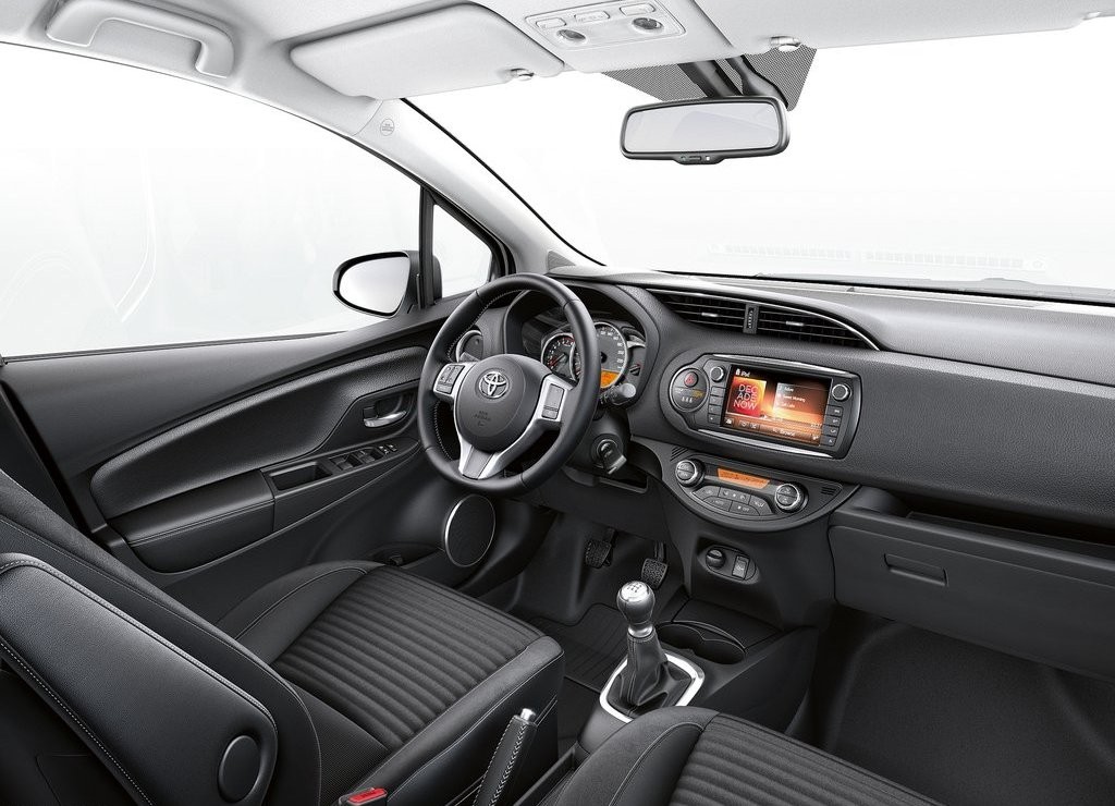 TOYOTA YARIS, foto 101